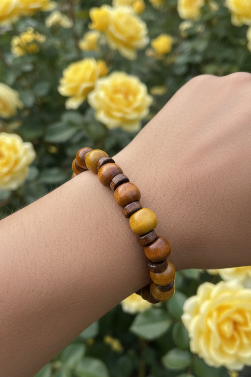 Light Brown Round Wood Bead Bracelet – Medium